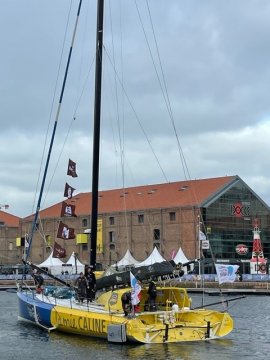 Les skippers Arnaud Boissières et Rodolphe Sépho prennent le départ de la Transat Jacques Vabre.